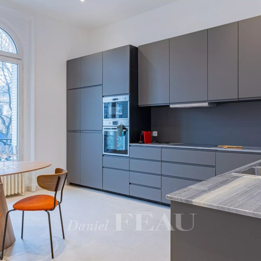 Appartement • Neuilly-sur-Seine - Photo 1