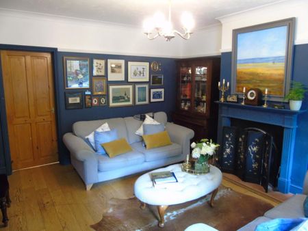 3 bedroom end of terrace house to rent - Photo 2