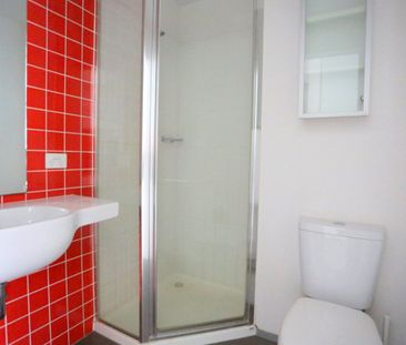 612/139 Bouverie Street - Photo 2