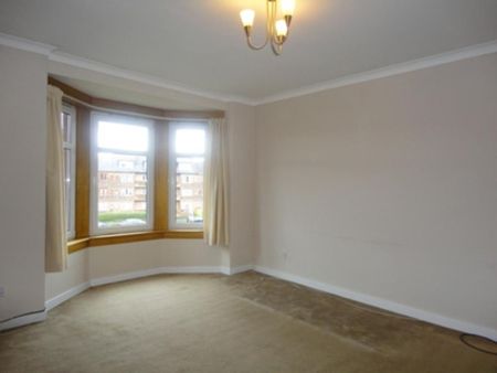 3 bedroom flat to rent - Photo 2