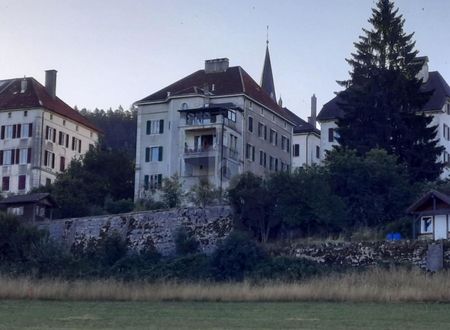 MODERNE VUE IMPRENABLE SUR LES MONTAGNES - Foto 4