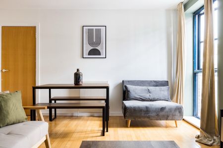 1 Bed Flat, Bentley Road, N1 - Photo 2