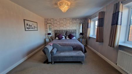 5 bedroom detached house to rent - Photo 4