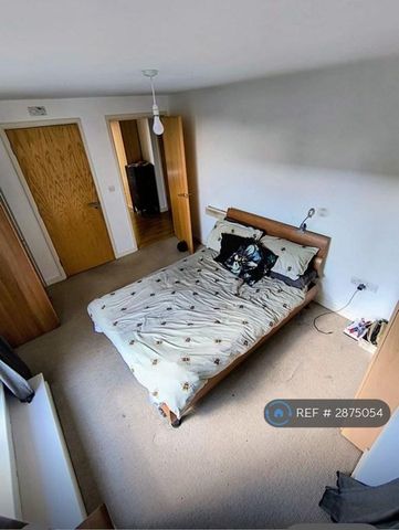 2 bedroom penthouse to rent - Photo 4