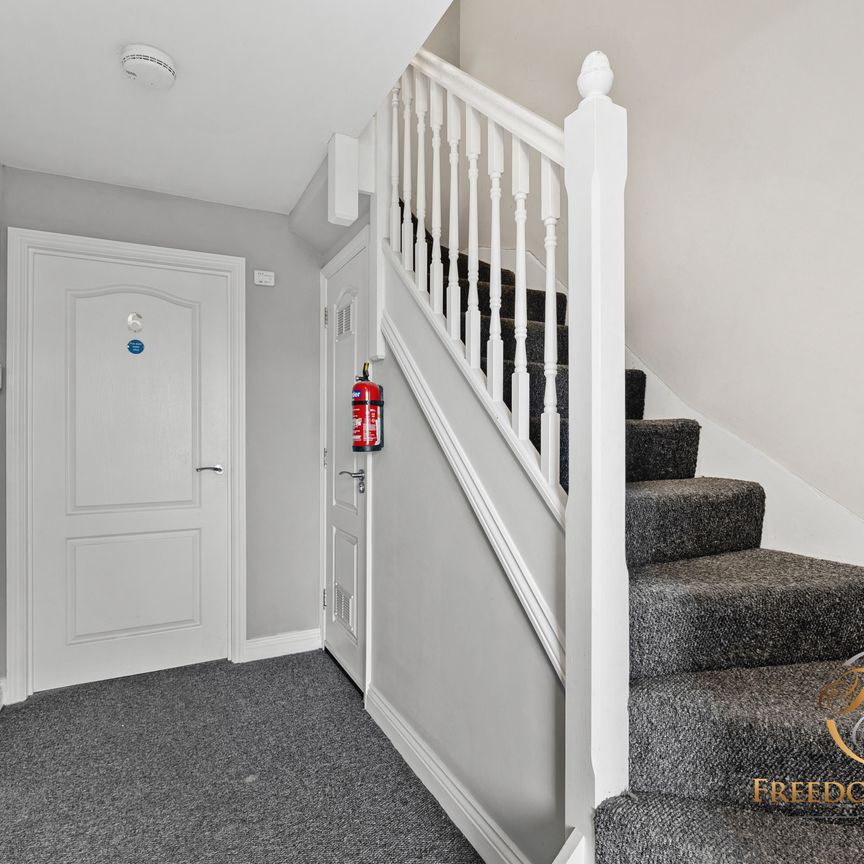 The Property In Sugar Way - Boleyn Avenue - Photo 1