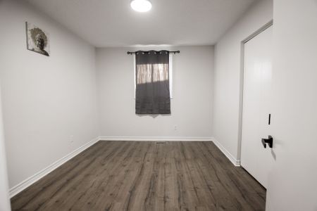 For Lease - 699 Classic Drive Unit# Main, London East, Ontario - Photo 5