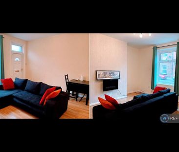 2 bedroom terraced house to rent - Photo 1