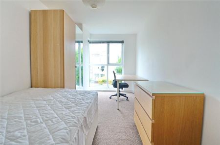 6 bedroom semi-detached house to rent - Photo 5