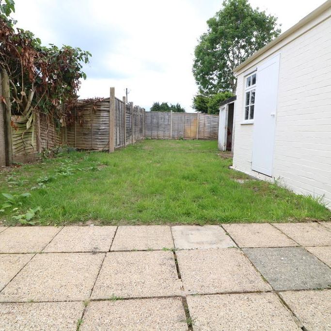 3 bedroom semi-detached house to rent - Photo 1