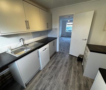 2 bedroom maisonette to rent - Photo 3