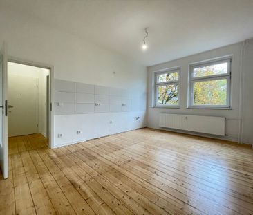 *Erstbezug nach Kernsanierung*Altbau*Tageslichtbad* - Photo 1