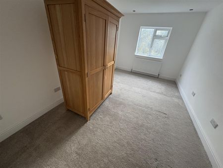 Alexandra Grove, N12 8HE, London - Photo 5