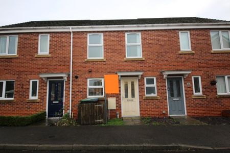 2 bedroom terraced house to rent - Photo 4