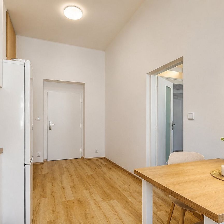 Pronájem bytu 2+kk 36 m² - Фото 1