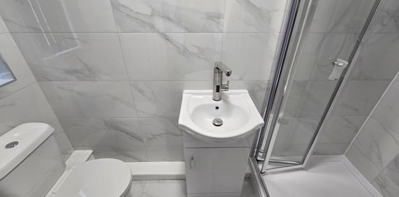 Linthorpe Road, Middlesbrough - Photo 2