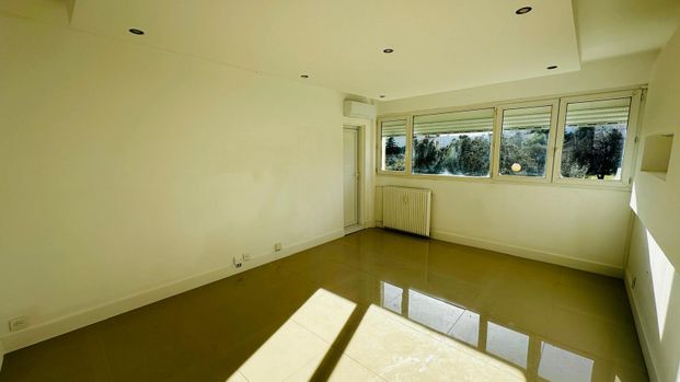 Location Appartement 3 pièces 62m² VILLENEUVE LES AVIGNON 30400 - Photo 1