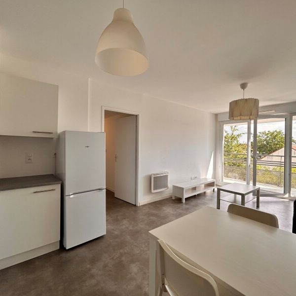 Location Appartement 3 pièces 59m² CORBEIL ESSONNES 91100 - Photo 1