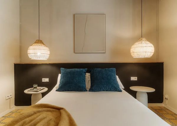 Carrer de Gombau, Barcelona, Catalonia 08003