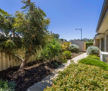 Your Perfect Dawesville Retreat — Spacious, Modern & Low Maintenance - Photo 1