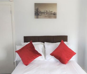 4 bedroom house share to rent - Photo 4