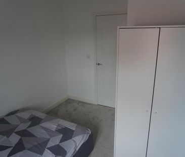 4 bedroom detached house to rent - Photo 6