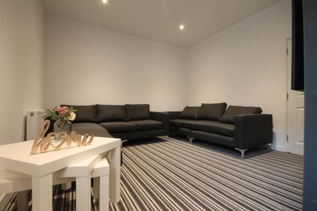 6 bedroom maisonette to rent - Photo 2