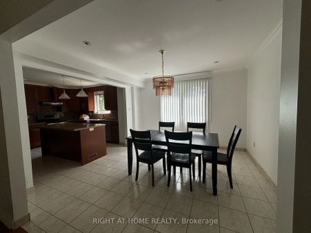 Property For Lease | N9268708 - Photo 2