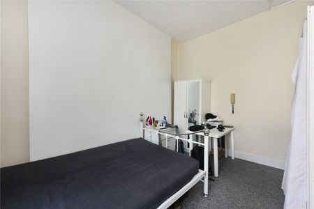 Castletown Road, West Kensington - Photo 3