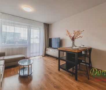 Pronájem pěkného zařízeného bytu 2+kk s lodžií ve vyhledávané lokal... - Photo 2