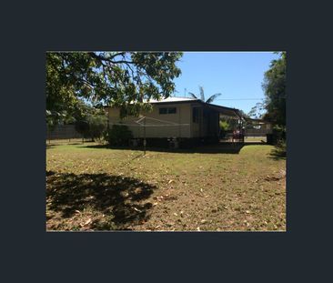 ***Lowset 3 Bedroom Home - Centrally Located - Photo 6