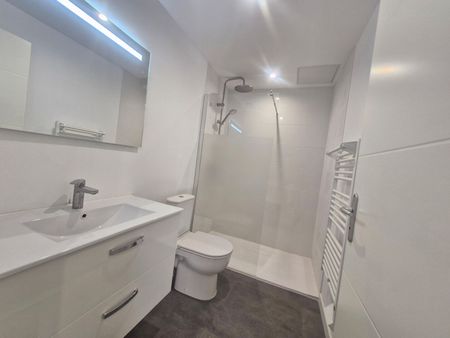 Location Appartement 4 pièces 76m² - Photo 4
