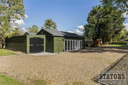 Rush Green, Hertford - Photo 5