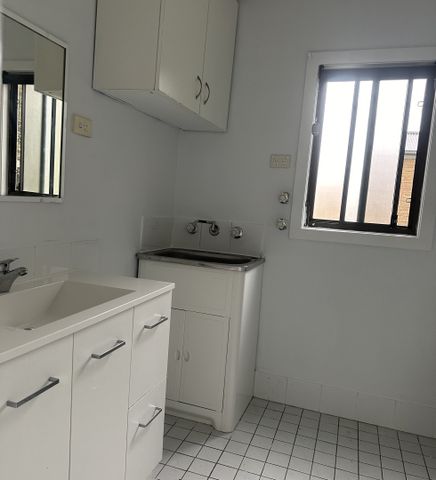 18 Harris Street, Cessnock NSW 2325 - House For Rent | Domain - Photo 2