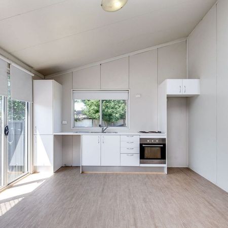 Neat & Tidy 2 Bedroom Granny Flat - Photo 4