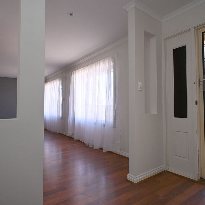 10 Edwards Street, Stirling North - Photo 1