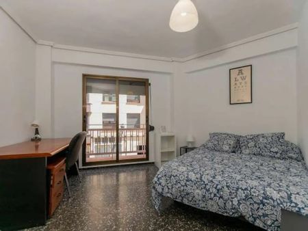 Carrer Manolo Taberner, Valencia, Valencian Community 46018 - Photo 3