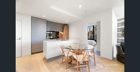 FULLY FURNISHED ELEGANT RIVERSIDE RETREAT! RESORT INSPIRED LUXURY - Photo 3