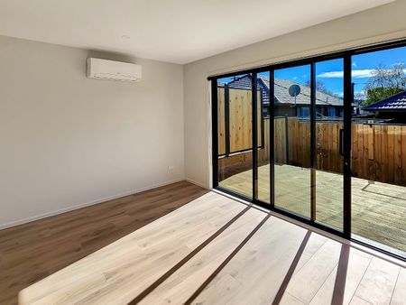 Wainuiomata, 2 bedrooms with Carpark - Photo 5