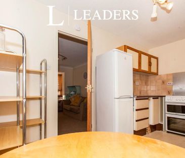 1 bedroom flat to rent - Photo 6