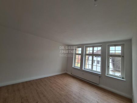 Weißenfels - *geräumige 3 Raumwohnung mit Einbauküche sucht zum 01.01.2025 Nachmieter* - Photo 5