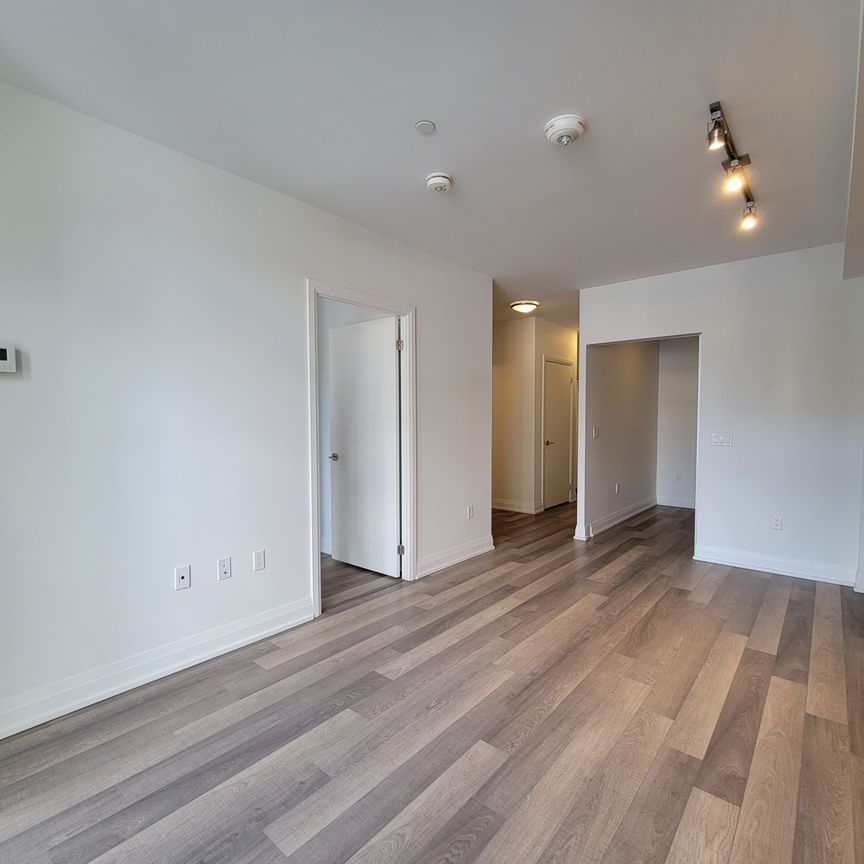 For Lease - 77 Mutual Street Unit# 412, Toronto, Ontario - Photo 1