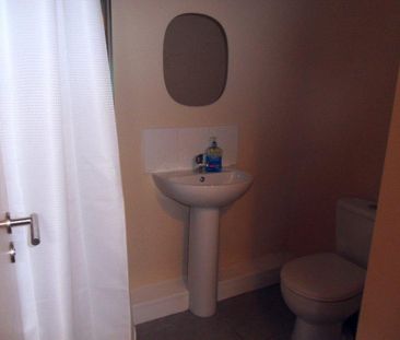 Studio to rent - Photo 6