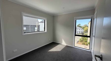 Modern 2 bedroom home - Ranui - Photo 5