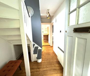 Semi-detached house to rent on - Photo 3