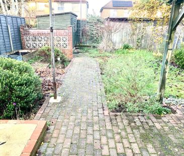 Bassett, So16 - Photo 6