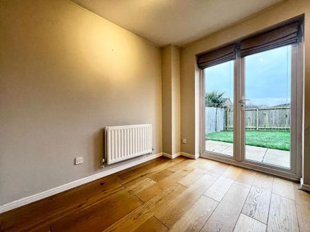 3 bedroom semi-detached house to rent - Photo 5