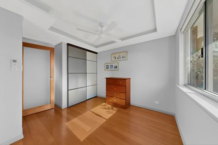 Stylish Fully Furnished Home in the Heart of Subiaco - Photo 4