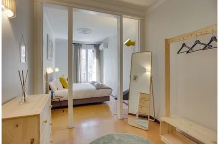 Passeig de Sant Joan, Barcelona, Catalonia 08009 - Photo 5