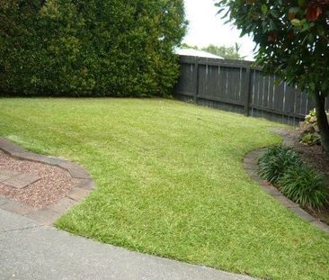 Great Location - Large Deck & View to Rangitoto! - Photo 3