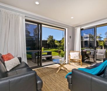 Modern Family Living in a Prime Location - Photo 3